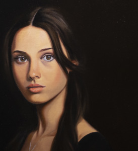 Portrait of woman – 2208232 detail 3